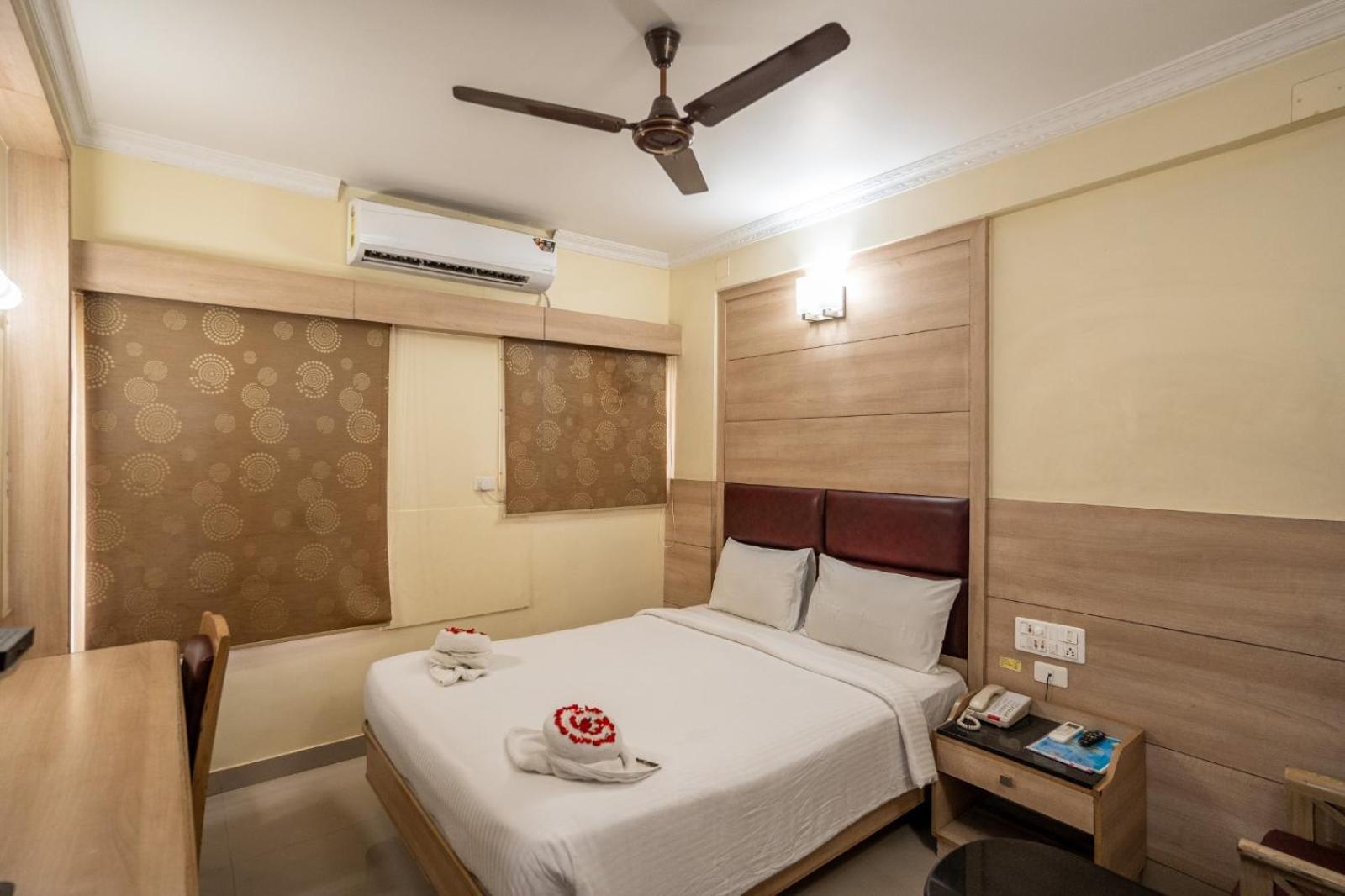 Sree Bharani Hotels Тирунелвели Екстериор снимка
