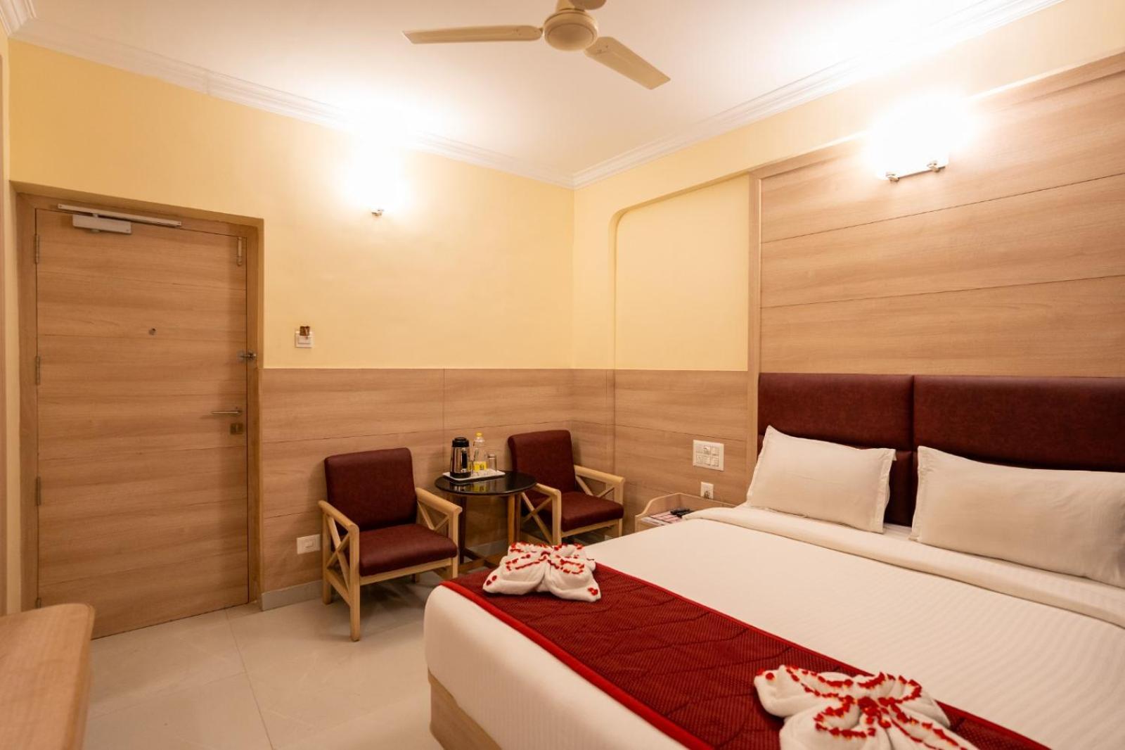 Sree Bharani Hotels Тирунелвели Екстериор снимка