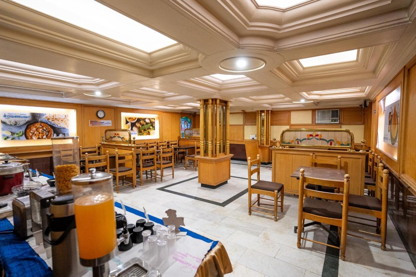 Sree Bharani Hotels Тирунелвели Екстериор снимка