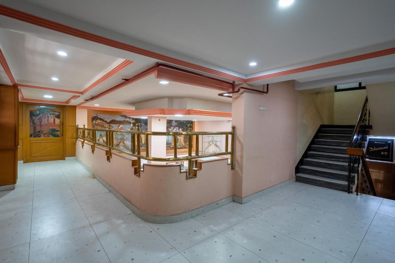 Sree Bharani Hotels Тирунелвели Екстериор снимка