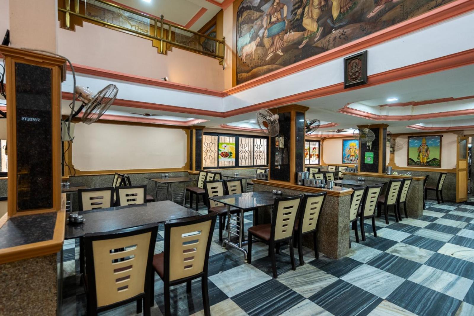 Sree Bharani Hotels Тирунелвели Екстериор снимка