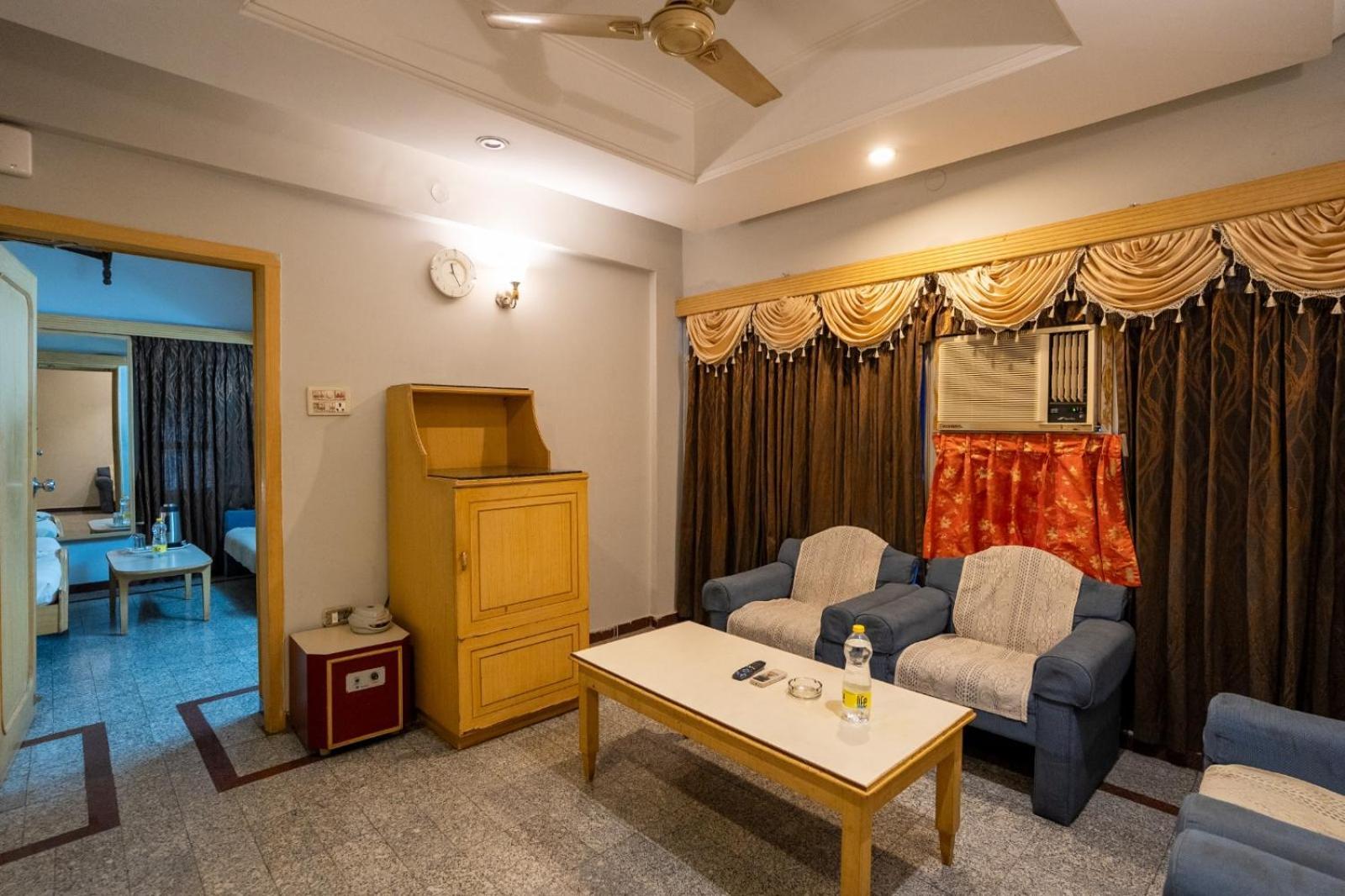 Sree Bharani Hotels Тирунелвели Екстериор снимка